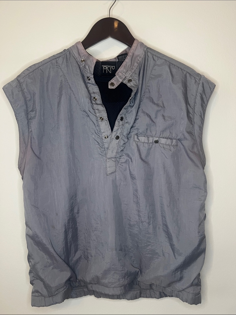 Men’s M Vintage 80s Sleeveless Pullover Shirt - Light Gray - A parachute top